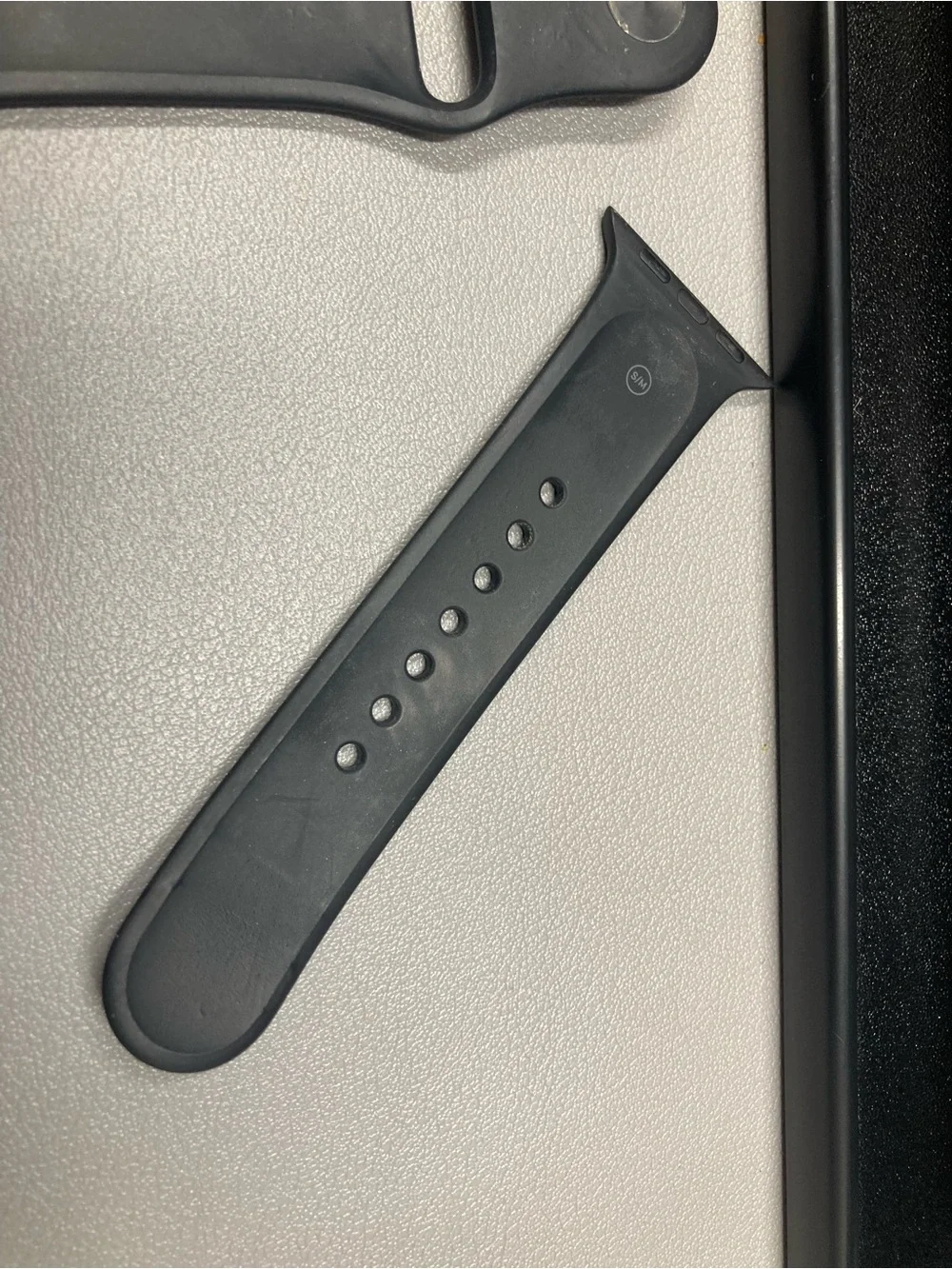 Apple Watch series 1 38mm s/m adjustable band black aluminum case Ion-X glass